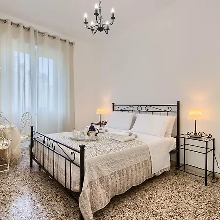 Appartamento Turistico Di Lulu Rome Exterior photo